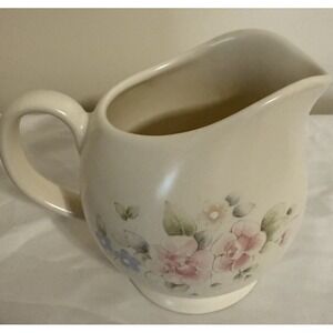 Pfaltzgraff Tea Rose 5"‎ Pitcher Gravy / Cream 24 oz USA